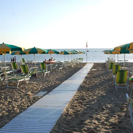 Alexander Διαμέρισμα Σαν Μπενεντέτο ντελ Τρόντο