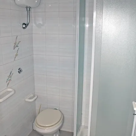 Alexander アパート サン・ベネデット・デル・トロント