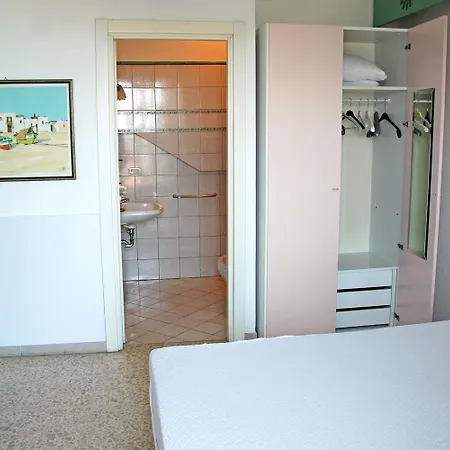 アパート Alexander