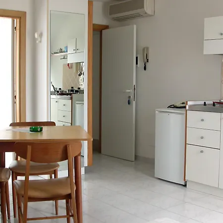 Alexander アパート サン・ベネデット・デル・トロント