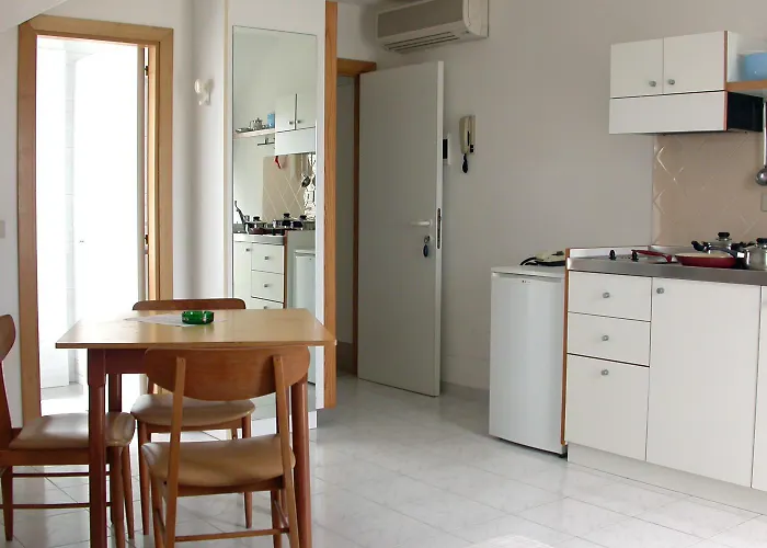 Alexander Διαμέρισμα Σαν Μπενεντέτο ντελ Τρόντο